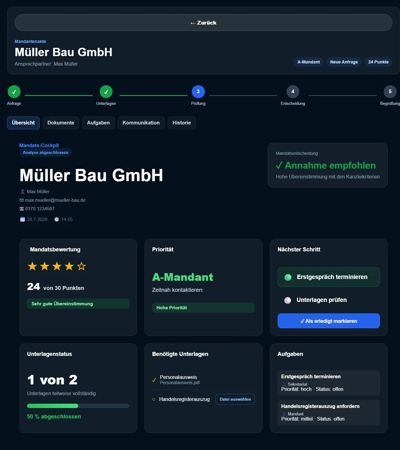 Detailansicht einer digitalen Mandantenakte mit Bewertung, Aufgaben und Unterlagenstatus